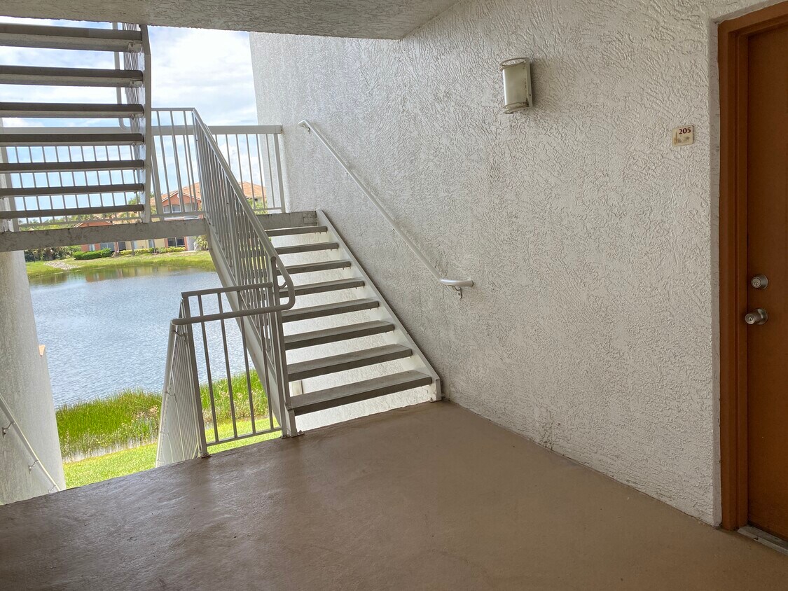 Photo - 6450 Aragon Way (Fort Myers, FL)