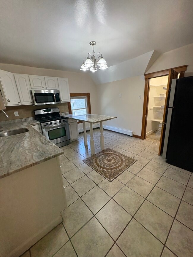 Photo - 39 Farquhar St Unit 3
