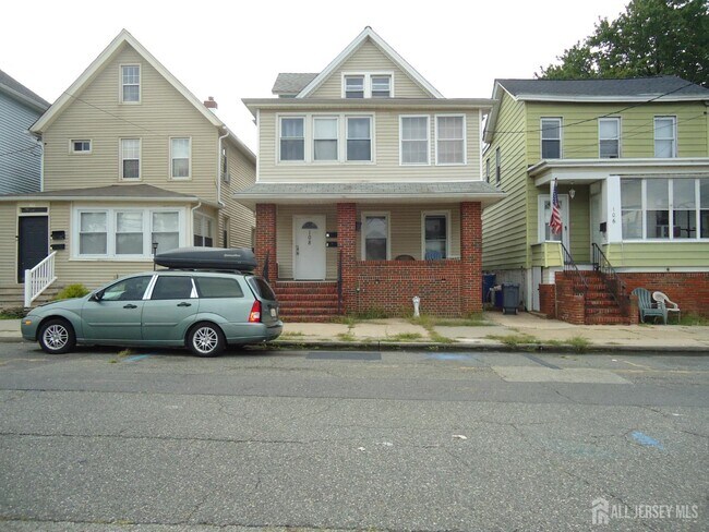 108 David St