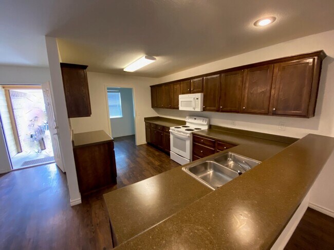 Photo - 4287 Castlegate Dr Unit 4287