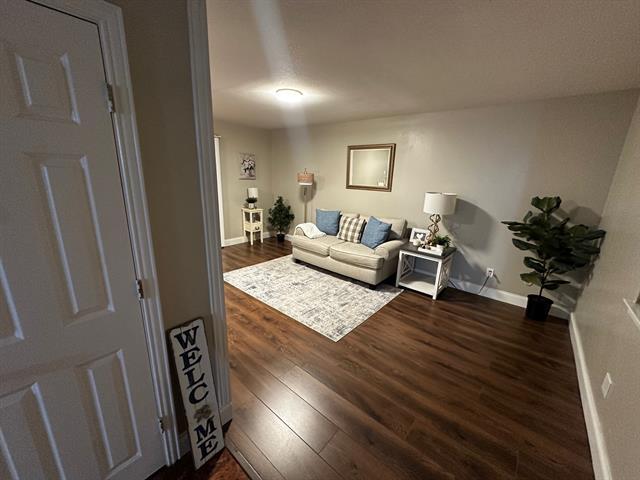 Building Photo - 5809 Harvest Hill Rd Unit 2055