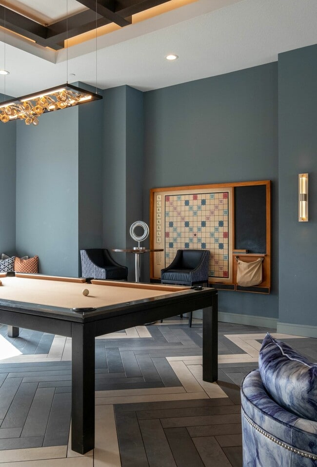 Photo - Canterbury Circle