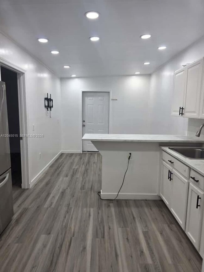 Photo - 23 Miami Gardens Rd