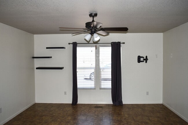 Photo - 404 Highway 82