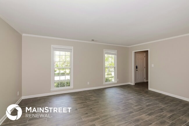 Photo - 6200 Oak Glen Ln