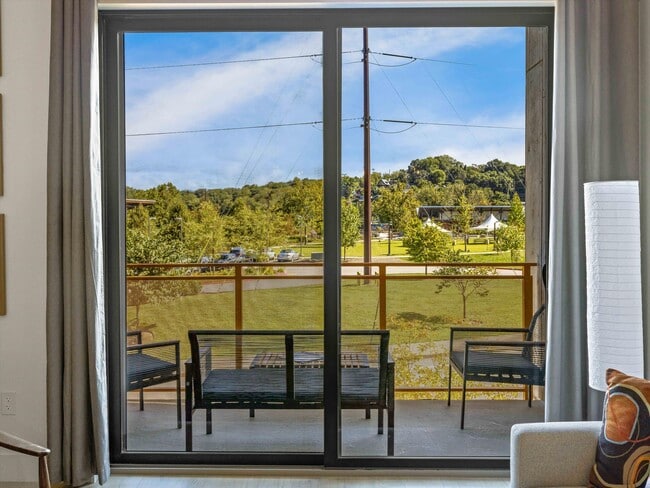 On the French Broad River - 68 Craven St Unit 208