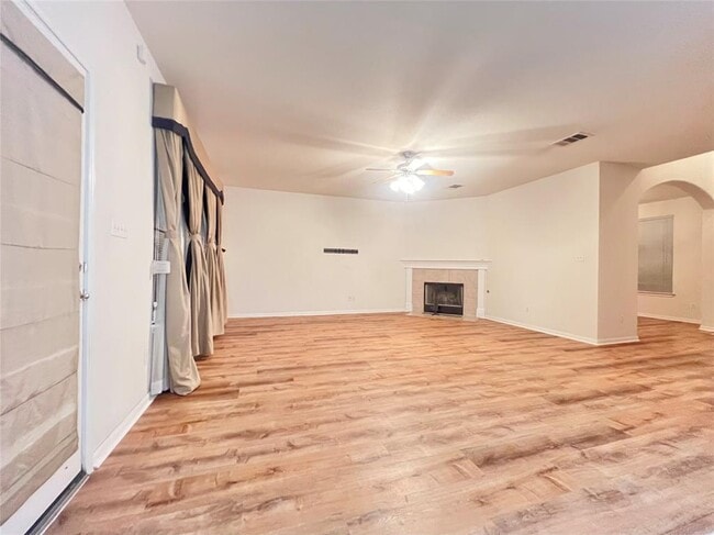 Photo - 1103 Apollo Ln