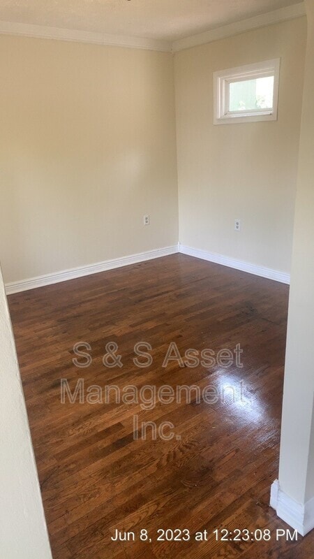 Photo - 708 Fenton St