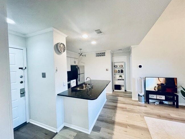 Photo - 8888 Tallwood Dr Unit 2310