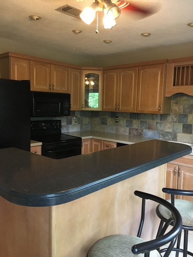 Photo - Move In Ready - Just off I-24