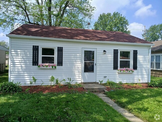 Building Photo - 7616 Walnut Ave Rental