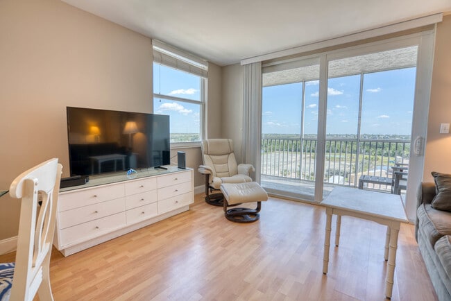 Photo - 5800 Bonita Beach Rd SW Apartamento Unidad FL7-ID1226383P