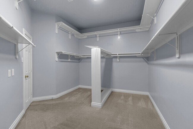 Building Photo - 13811 Sugar Dock Ct