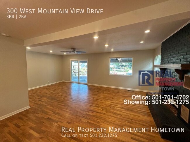 Photo - 300 W Mountain View Dr