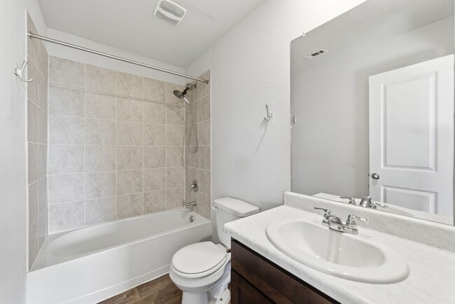 Photo - 10019 Bur Sedge