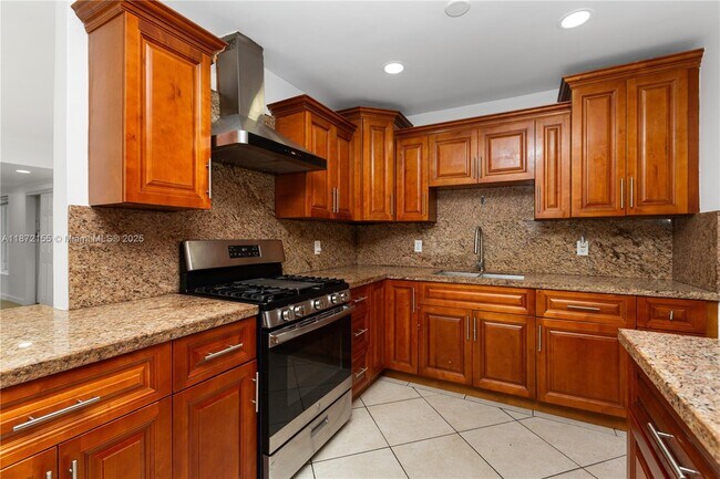 Photo - 251 NW 110th St