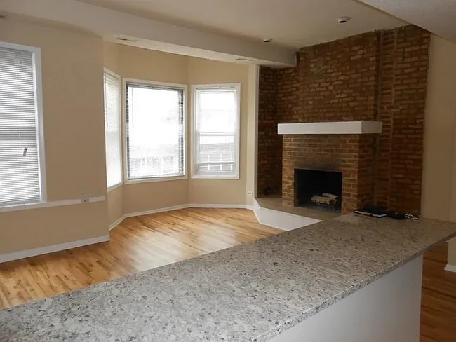 Photo - 2523 N Lincoln Ave Unidad 2C