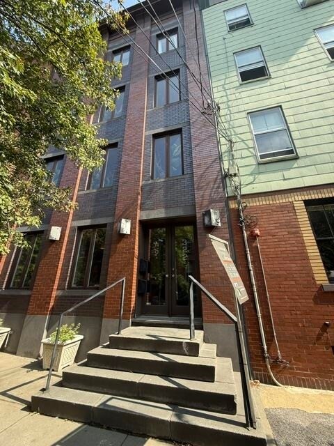 322 8th St