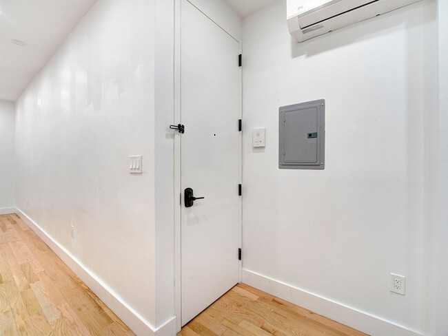 Photo - 151 Williams Ave