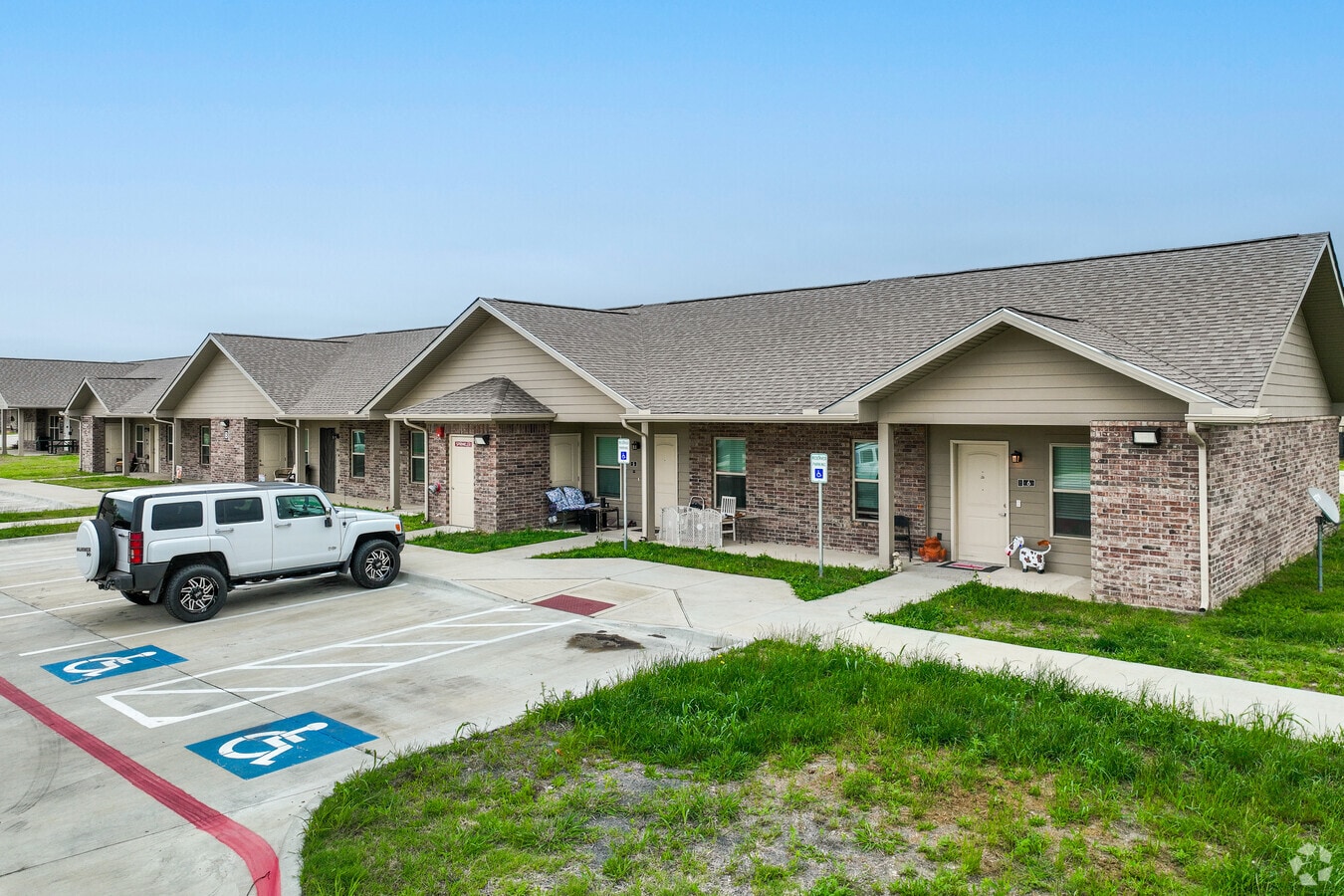 Alternate - LakeRidge Villas