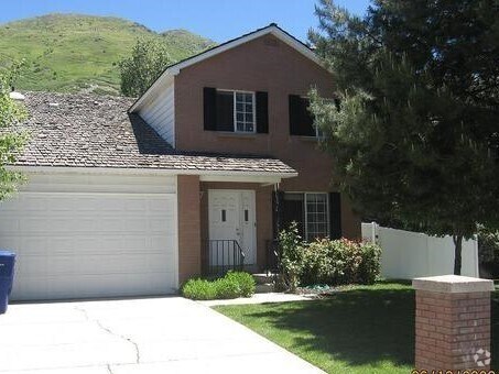 Building Photo - 79517953 - Devenport, T. Unit 7953 Rental