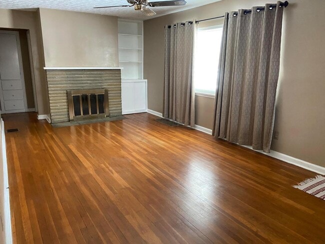 Photo - 2169 Cranford Rd