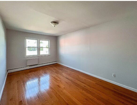 Photo - 2746 E 11th St