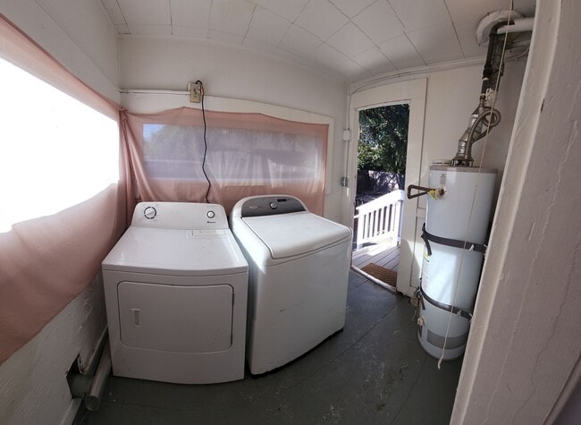 Photo - Jeffrey and Foothill Properties Unidad Foothill 304