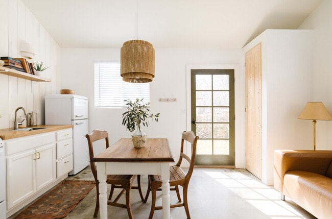 Photo - 1807 N 25th St