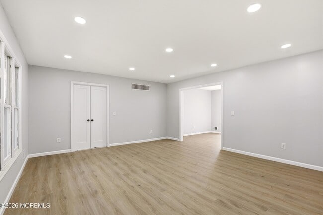 Photo - 1006 Morris Ave