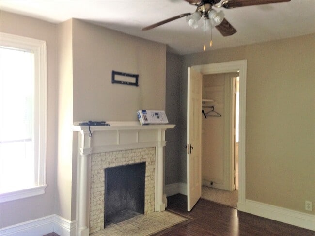 Photo - 203 S Goodman St