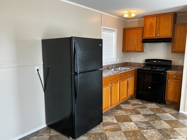 Photo - 709 N Collins Fwy