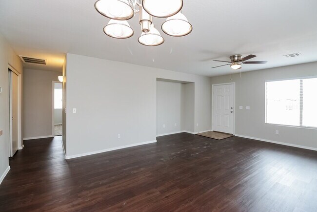 Photo - 15843 W Woodlands Ave