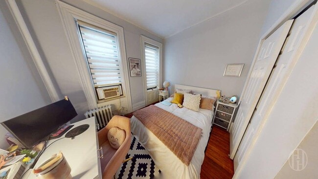 Photo - 221 E 83rd St Unit 2R