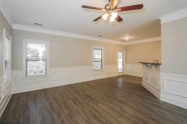 Photo - 3141 Oakmont Dr