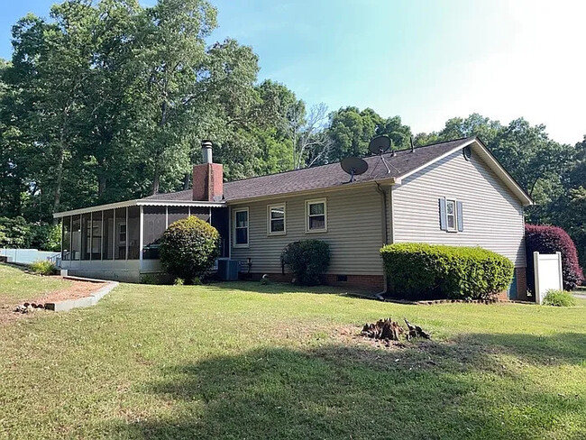 Photo - 3 bedroom 12 bathroom