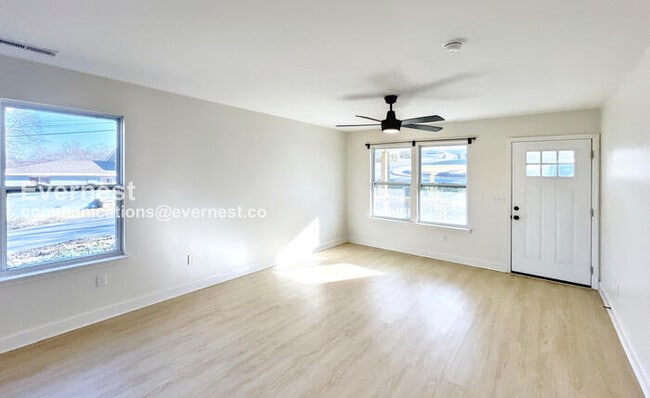 Photo - 879 Wheeler Ave