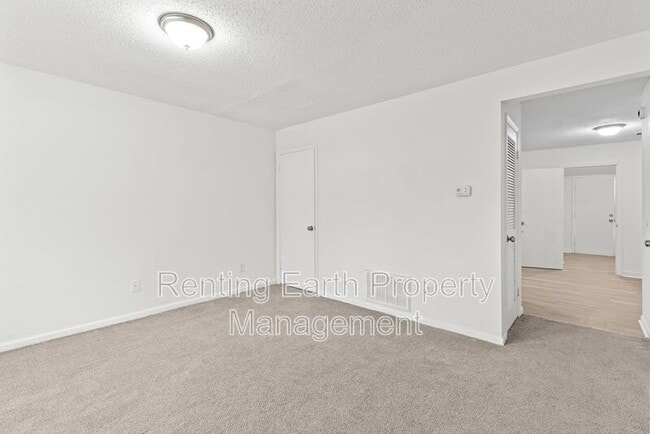 Photo - 794 Mary Vann Ln