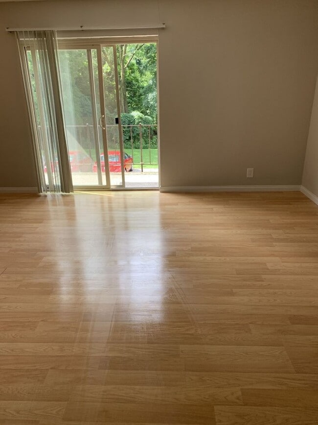 Photo - 551 Lowell Ave Unit 551-02