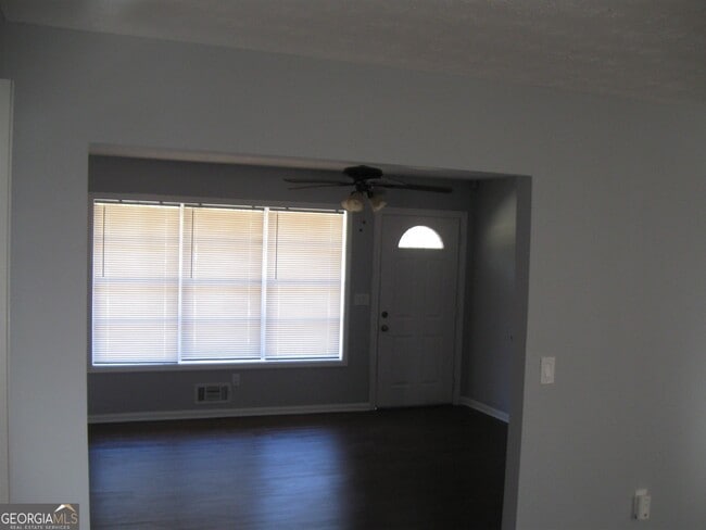 Photo - 210 E Richardson St