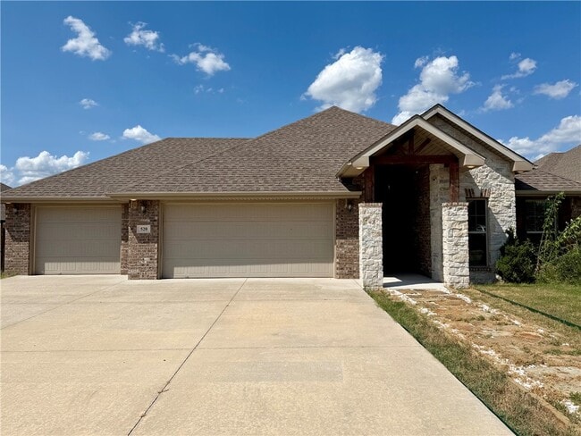 Building Photo - 520 Arkansas Black