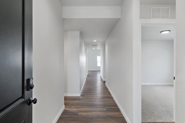 Photo - 3117 S Old Farm Ave