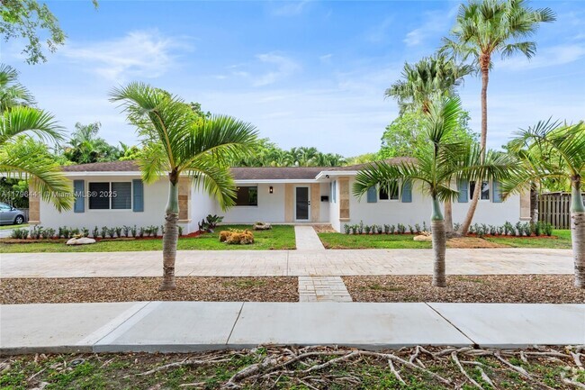 Building Photo - 8860 SW 160th St Rental