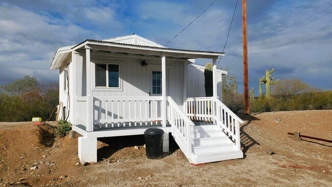 Building Photo - 1151 W Hayworth Rd