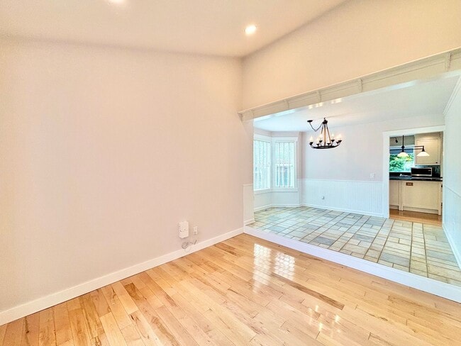 Photo - Great SFH for rent in North Rose Hill