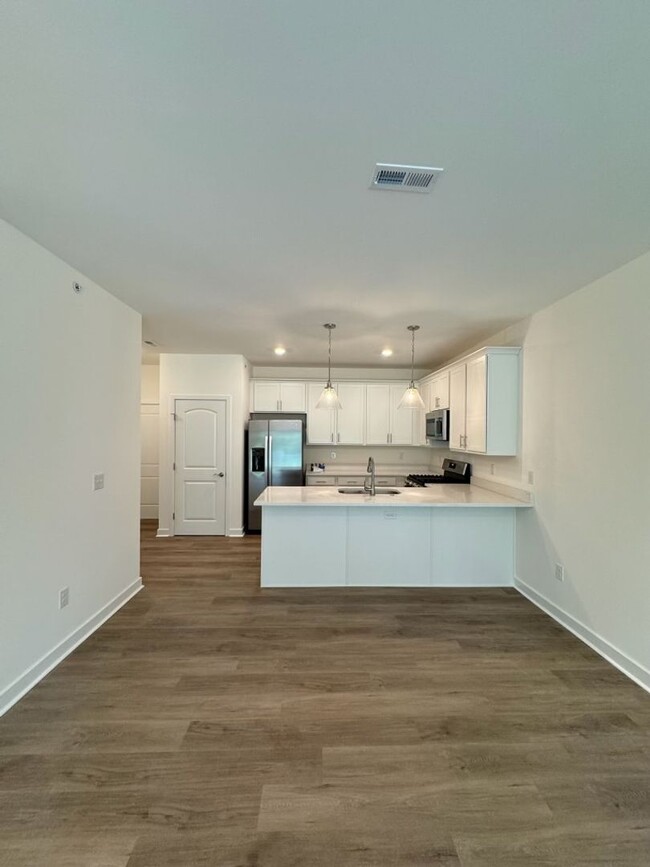 NEW CONSTRUCTION - 2 bed 2 bath YEAR ROUND... - NEW CONSTRUCTION - 2 bed 2 bath YEAR ROUND... Condo