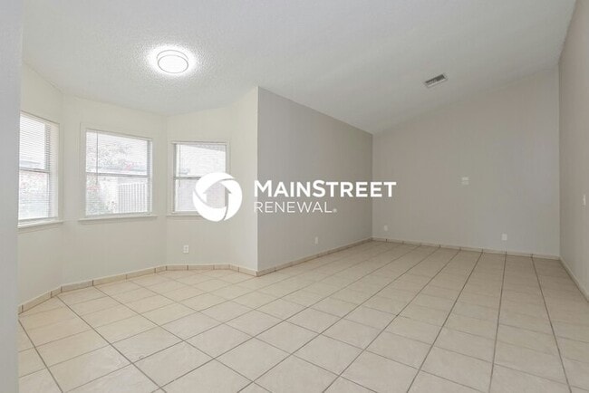 3 Bedroom Pet-Friendly Home in Tucson, AZ with Main Street Renewal