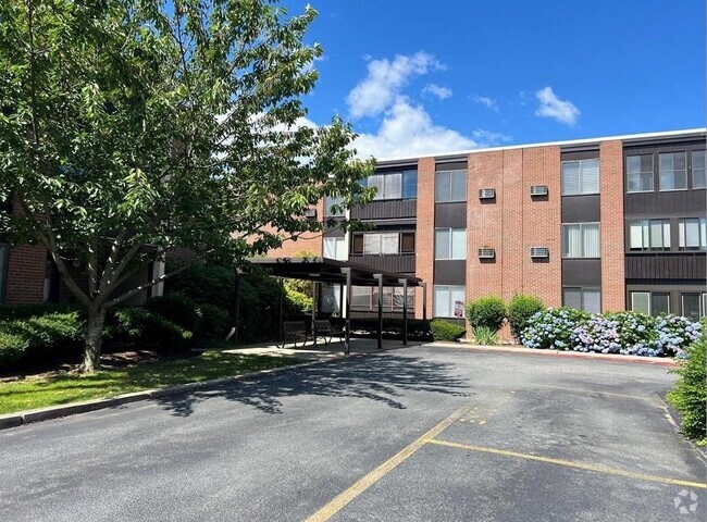 Building Photo - 401 Bellevue Ave Unit 106 Rental