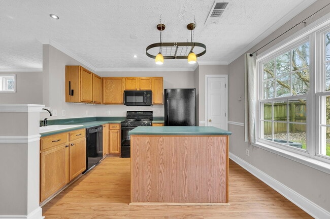 Photo - 225 Osmanthus Way