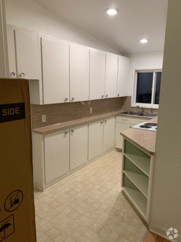 Building Photo - 1200 N Water St Rental